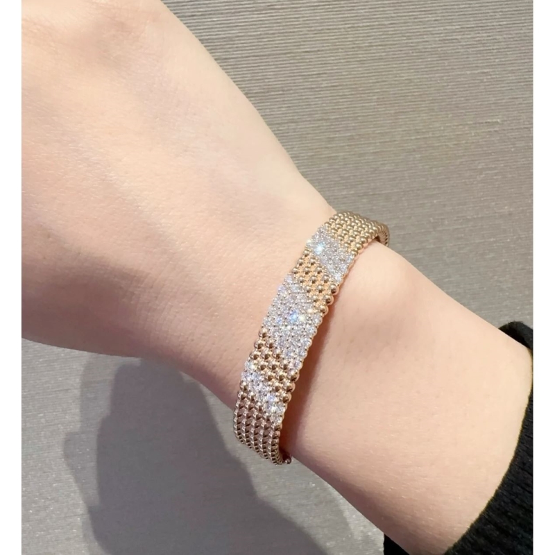 Vca Bracelets